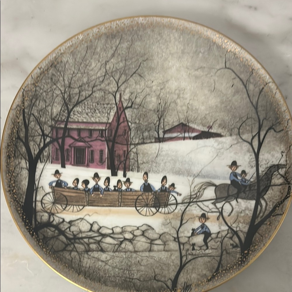 Black and Gray “Hayride” Scene Dinnerware Plate